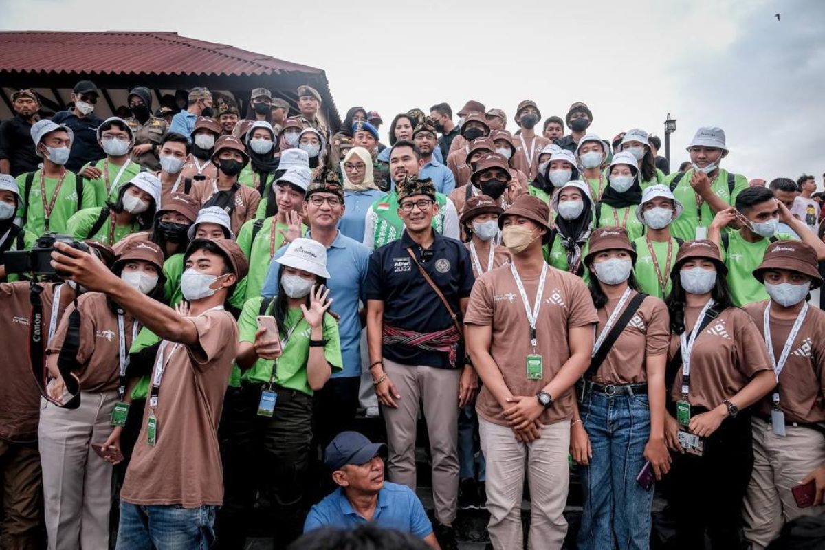 Tak kalah dengan luar negeri, Sandiaga Uno ajak mahasiswa kunjungi  destinasi wisata Indonesia