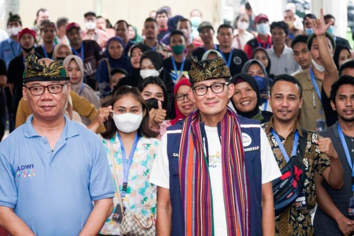 Menparekraf Sandiaga Uno ajak masyarakat kembangkan desa wisata