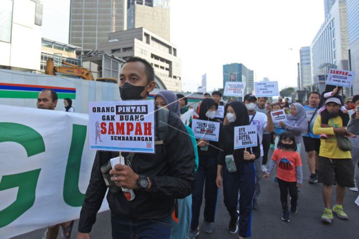 Kampanye sampah plastik di CFD