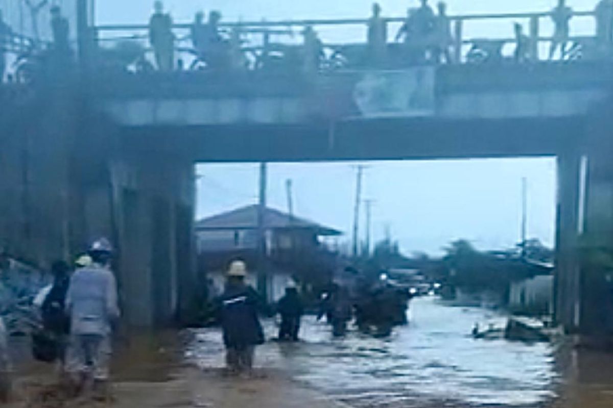 500 KK  terdampak banjir di Desa Fatufia Kabupaten Morowali