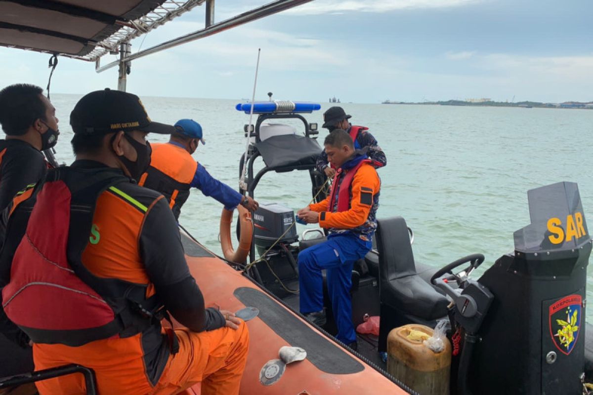 Dua nelayan Meranti diduga hilang di perairan Karimun - Selat Malaka