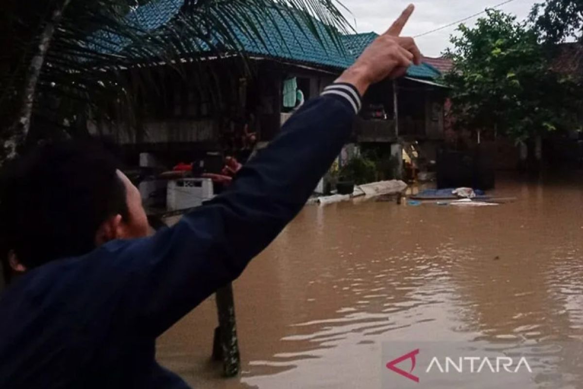 Kemarin, banjir Muara Enim hingga robotik bedah jarak jauh