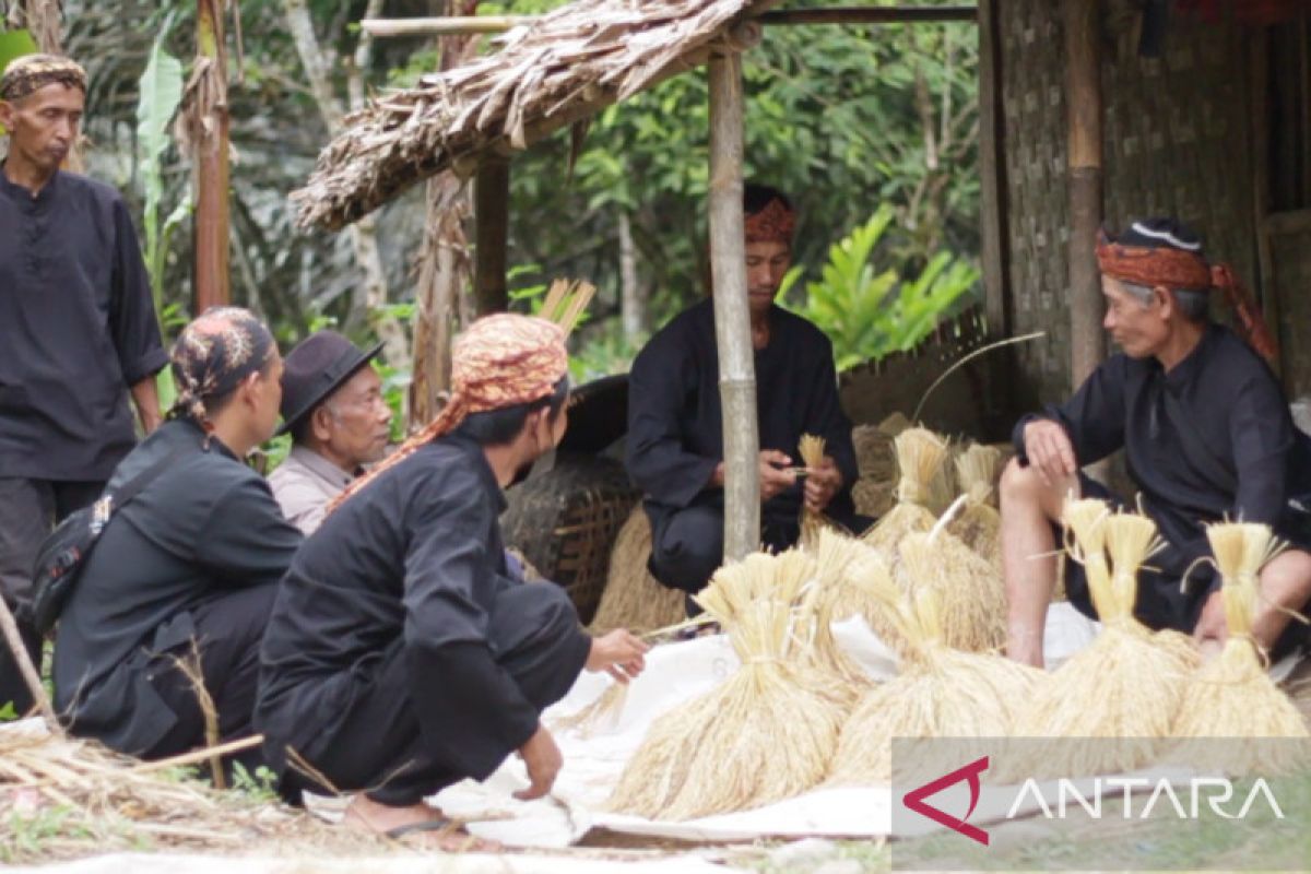 Kampung Adat Miduana, penghuninya keturunan Kerajaan Padjajaran