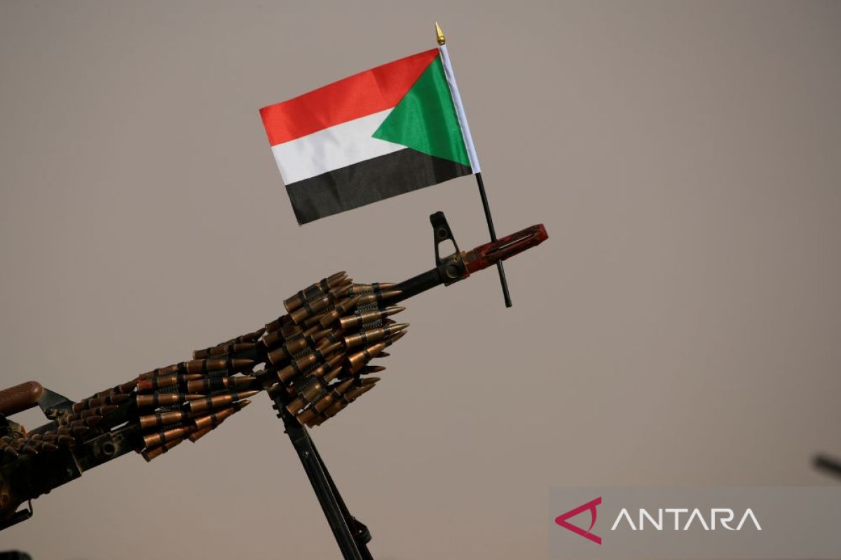 Paramiliter Sudan sebut tentara mengepung dan menembaki markas mereka