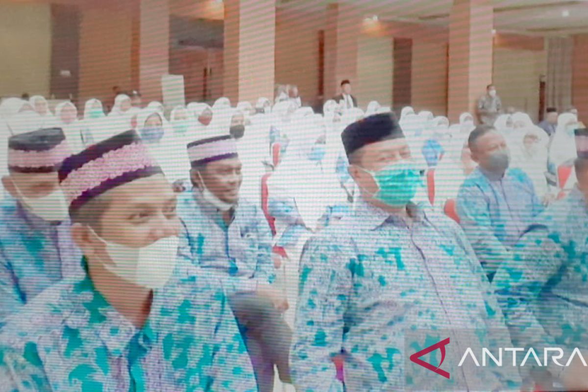 108 calon haji Kota Sorong berangkat ke Mekkah