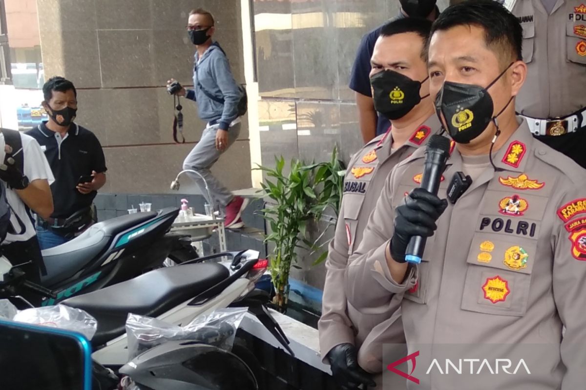 Polres Karawang sampaikan pelaku pencurian dengan pemberatan