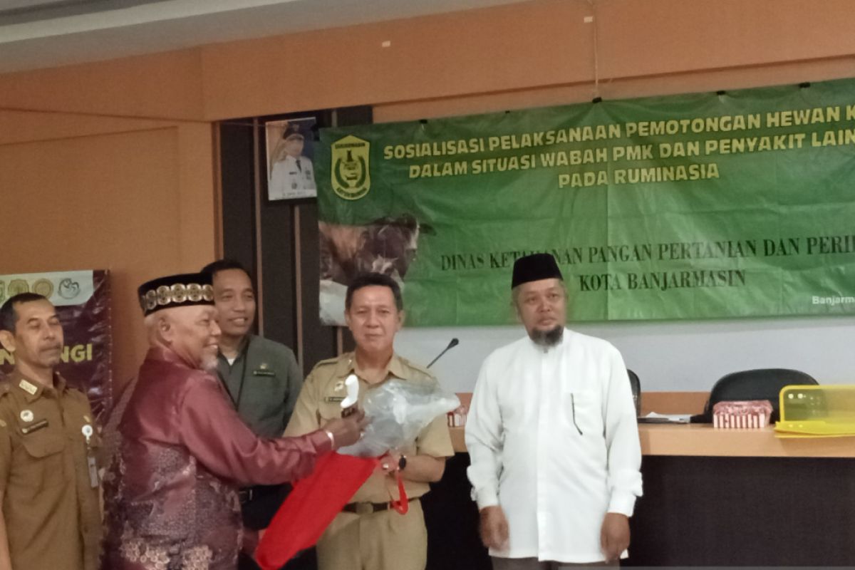 Banjarmasin sosialisasi pemotongan hewan kurban pada situasi wabah PMK