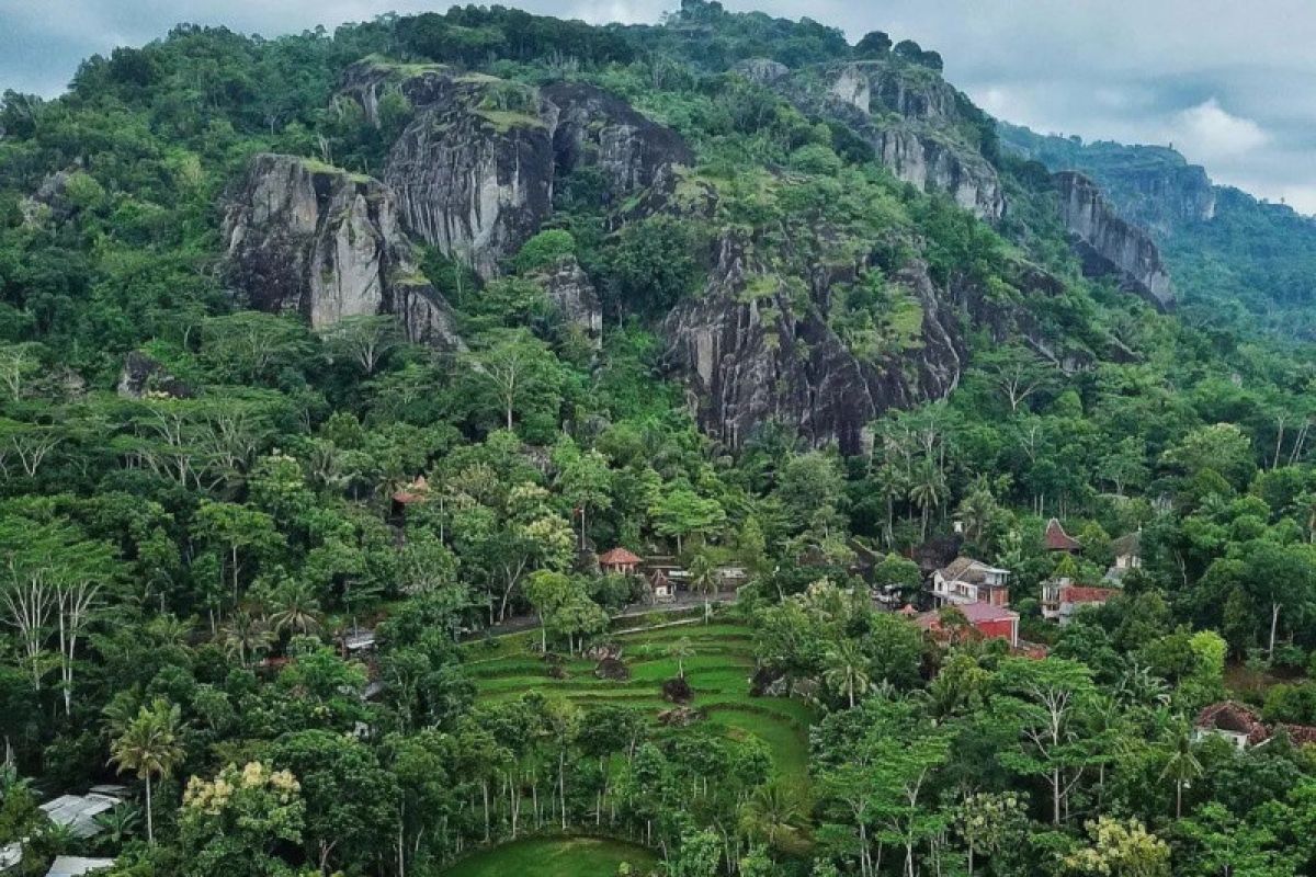 Dispar Gunung Kidul melatih pelaku pariwisata untuk wisata kebugaran