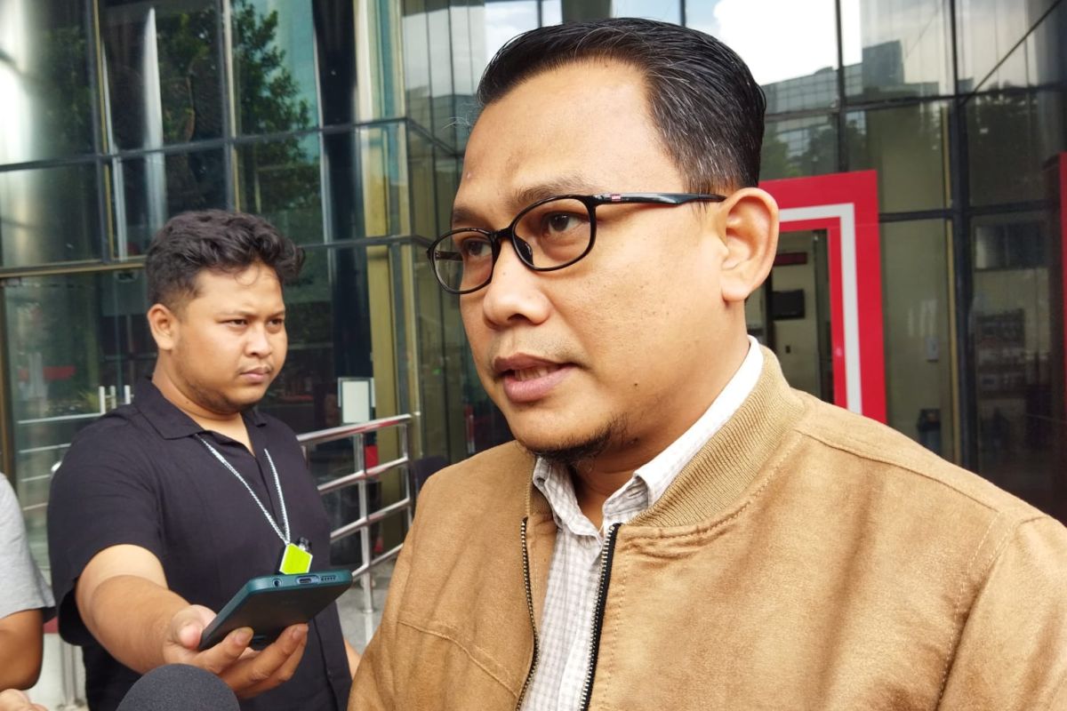 KPK sidik kasus suap anggaran bantuan keuangan Jatim untuk Pemkab Tulungagung
