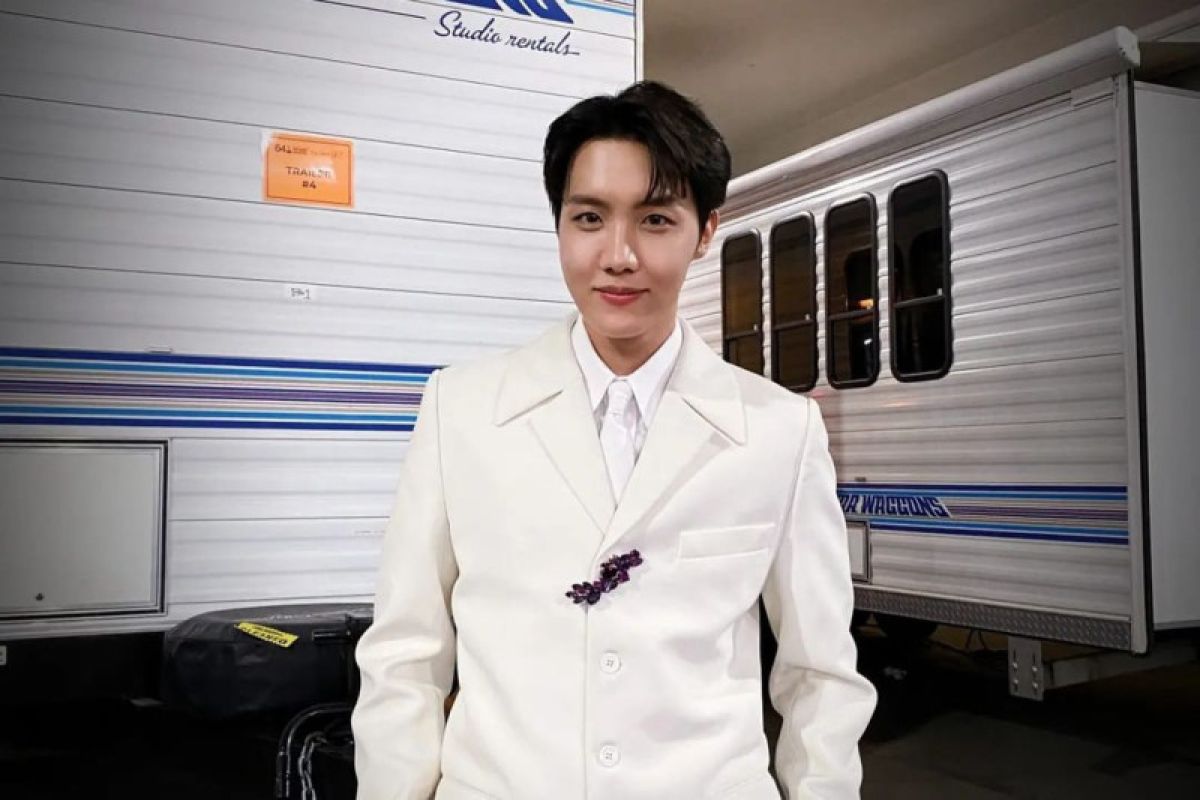 J-Hope BTS luncurkan "More"