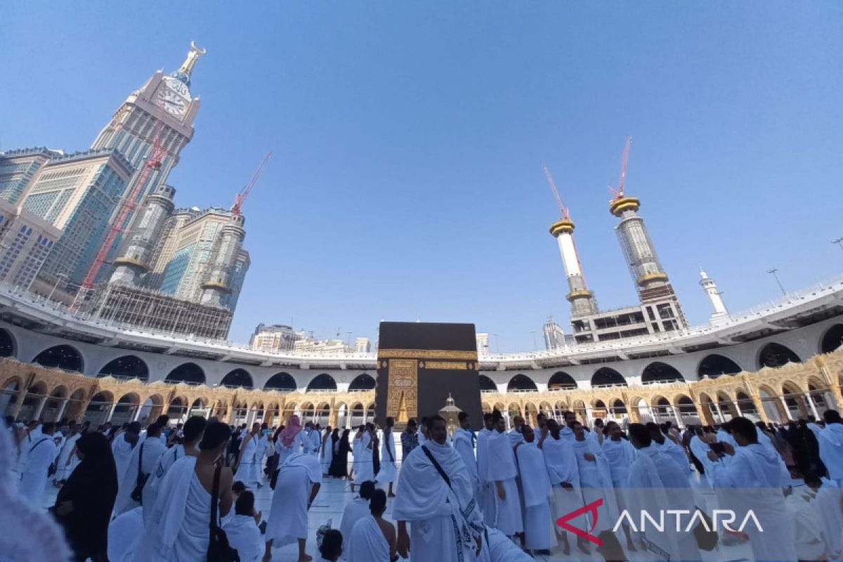 76,421 Hajj pilgrims have departed for Saudi Arabia: ministry