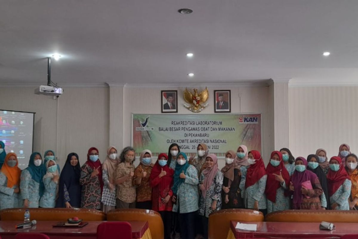 Komite Akreditasi Nasional (KAN) lakukan uji lapangan di laboratorium BBPOM Pekanbaru