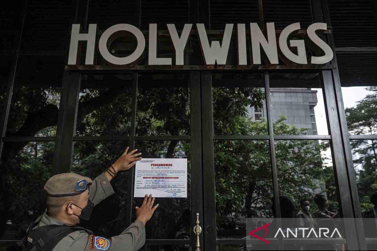 Jakarta kemarin, penutupan Holywings hingga penyakit kuku mulut ternak