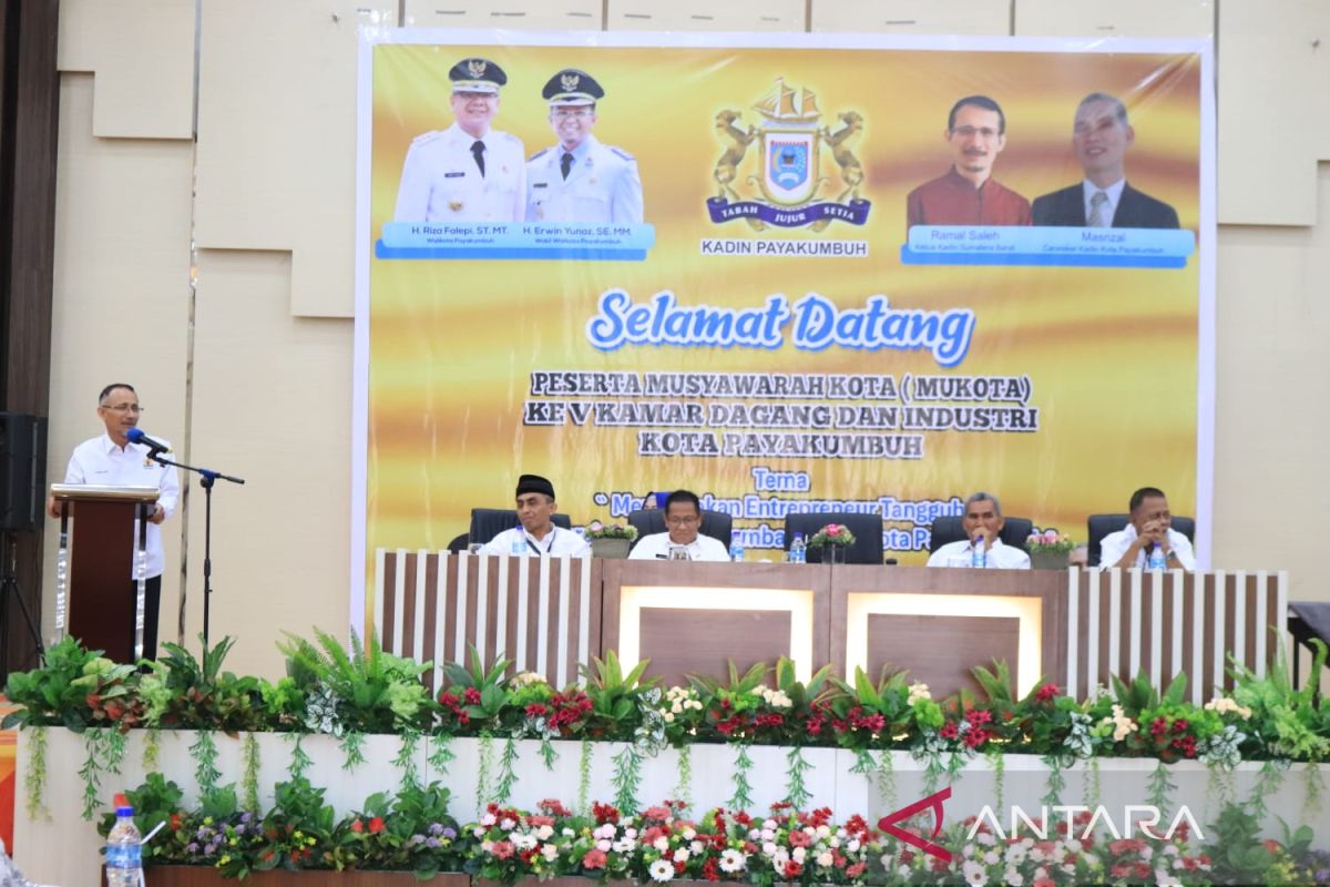 Ketum Kadin Sumbar Ramal Soleh dorong Kadin Payakumbuh rangkul semua pelaku usaha