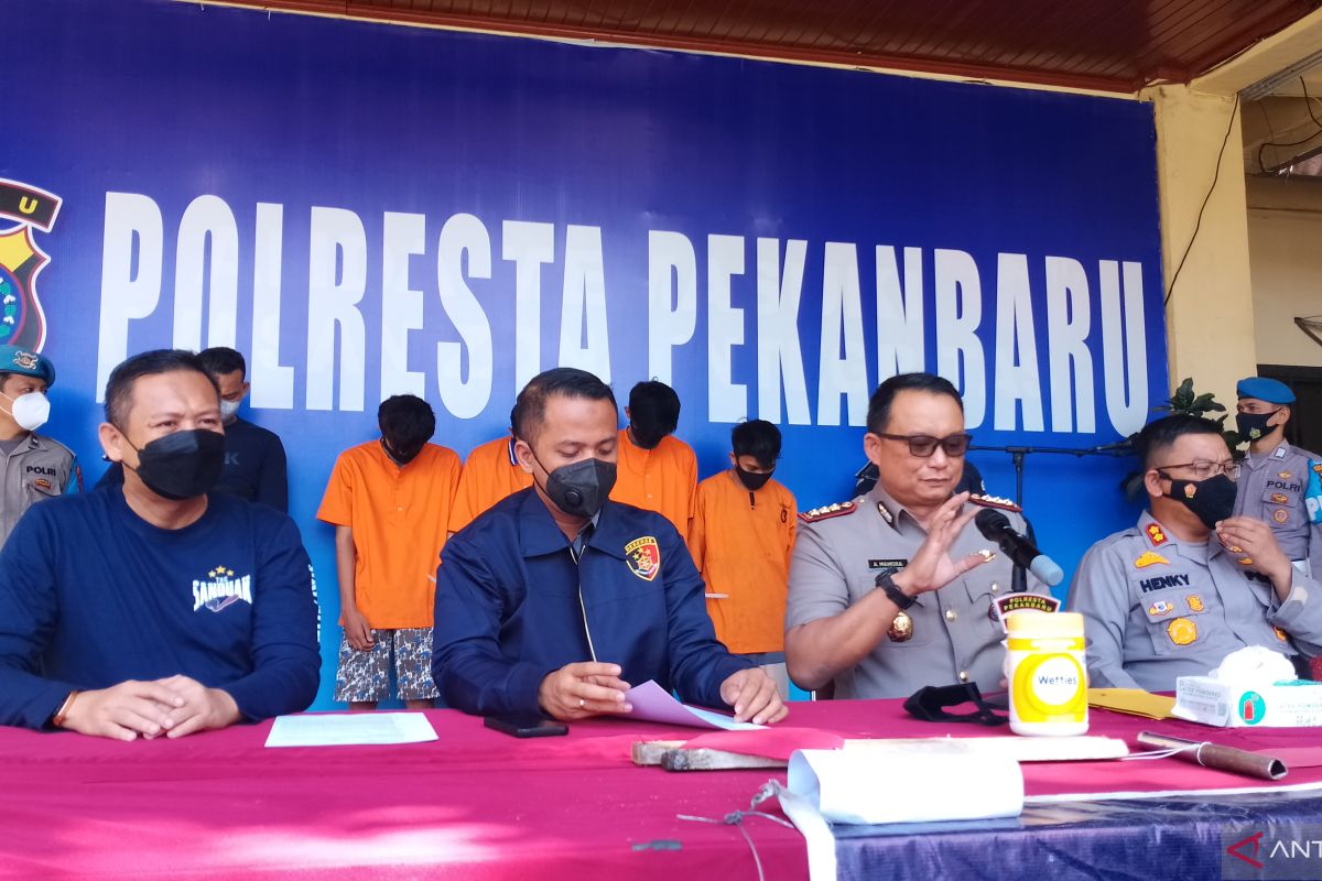 Empat remaja pelaku pengeroyokan di Pekanbaru diringkus polisi