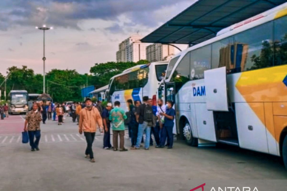 DAMRI optimistis dapat capai target layani 19 juta penumpang pada 2022