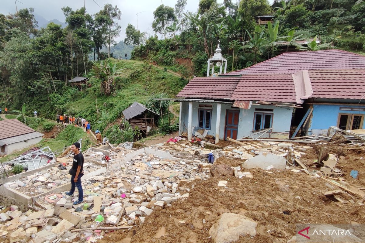 Plt Bupati Bogor: Warga Pamijahan jangan tolak relokasi