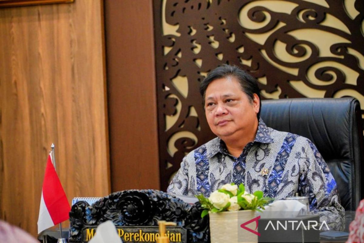 Kasus harian COVID-19 mulai naik tapi luar Jawa Bali cenderung landai