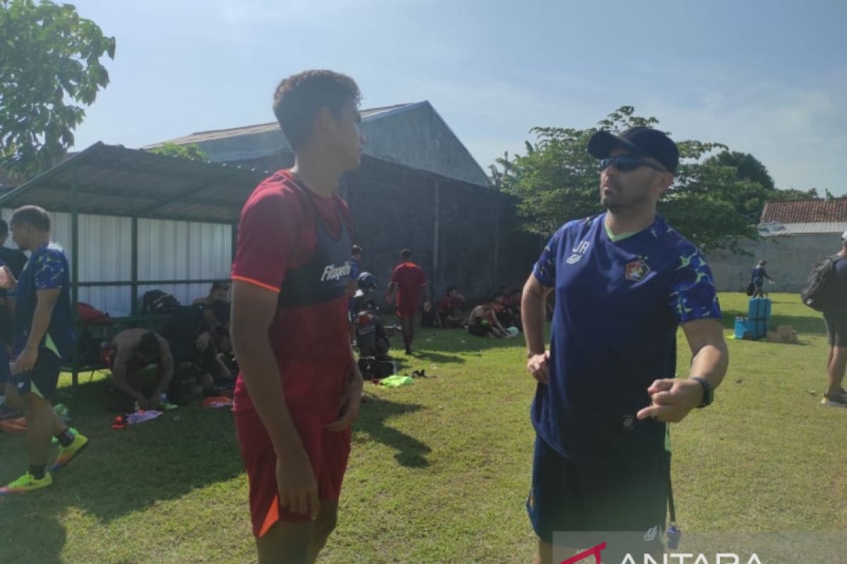 Pelatih Persik: Kami datang sebagai tim profesional