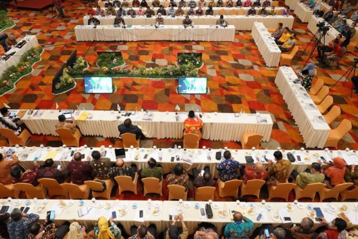 Gubernur se-Sumatera kerja sama lima program pembangunan kerjasama saling menguntungkan