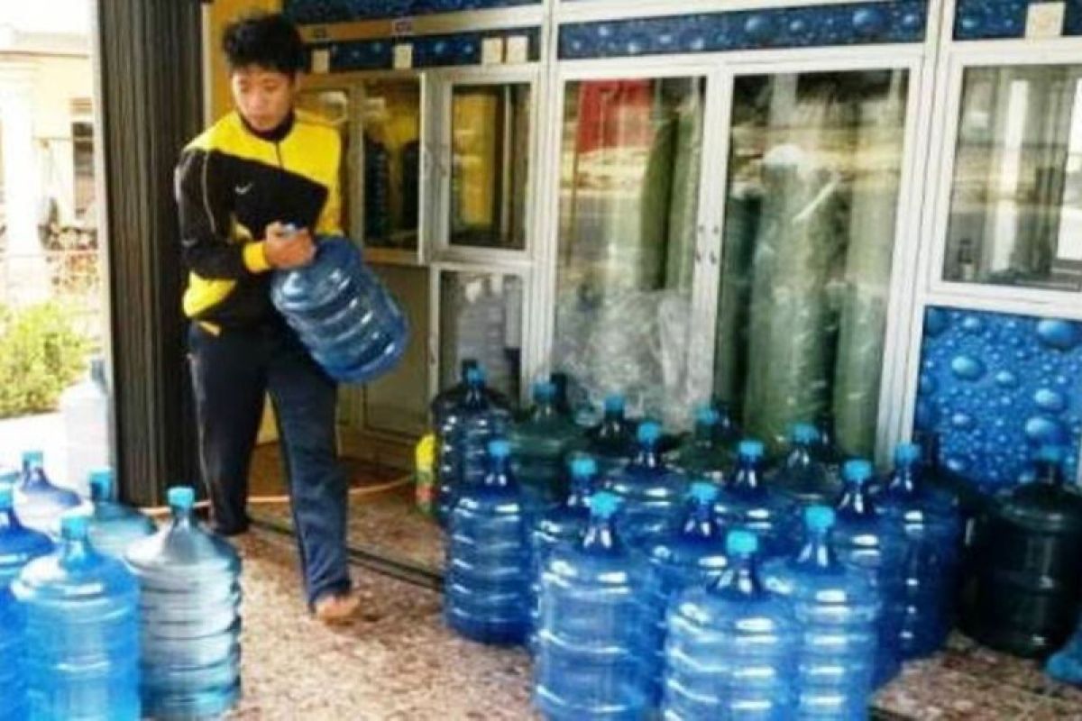 Legislator harapkan aturan labelisasi galon air minum isi ulang