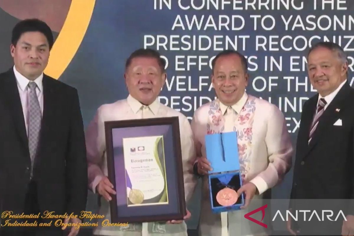 Presiden Filipina Rodrigo Duterte beri penghargaan Menkumham