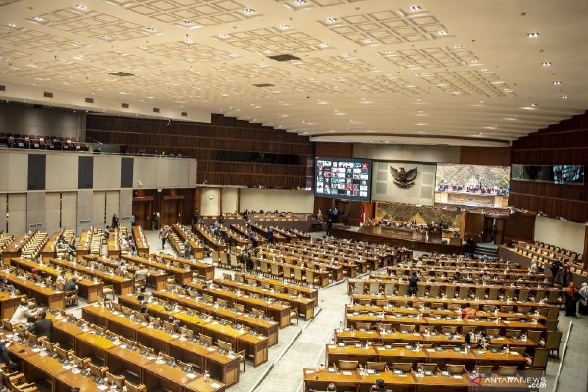 DPR RI gelar Paripurna penutupan masa sidang V 2021-2022