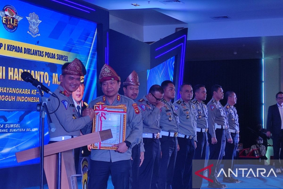 Alat ukur beban kendaraan segera dipasang di jalan tol Sumatera