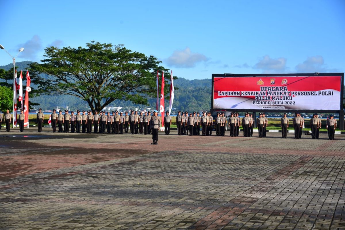 737 Personil Polda Maluku dan Jajaran Naik Pangkat, kado indah di HUT Bhayangkara