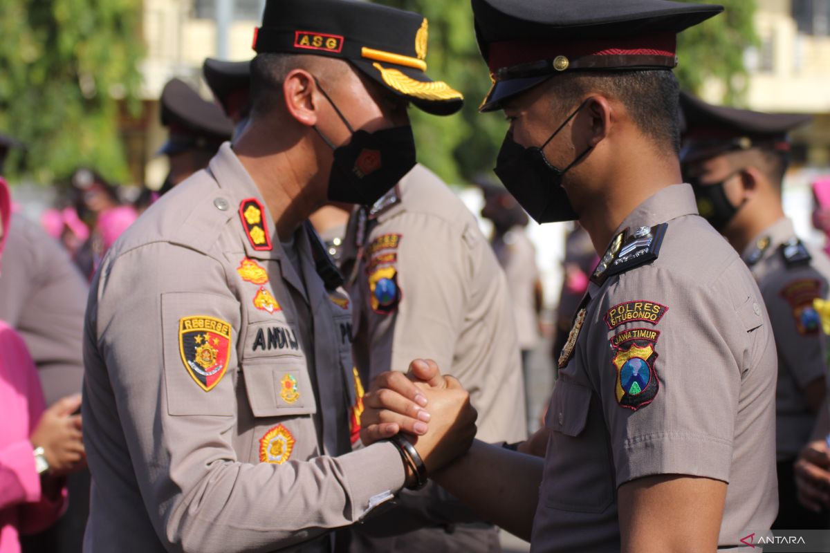 Sebanyak 63 anggota Polres Situbondo naik pangkat Hari Bhayangkara