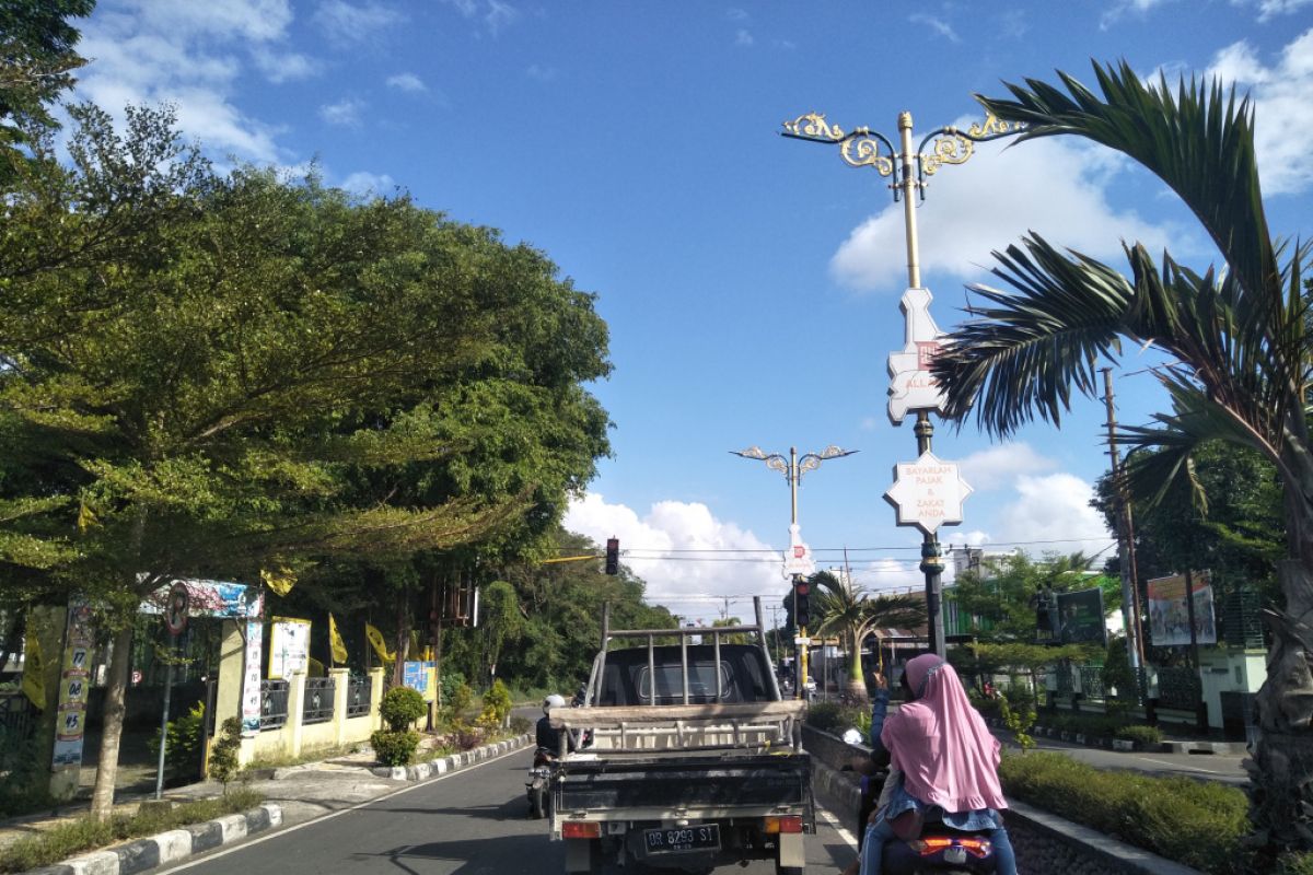 Lombok Tengah NTB gencarkan penertiban PJU ilegal
