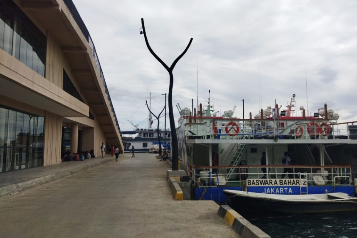 KSOP Labuan Bajo beri peringatan berlayar ke Pulau Kambing