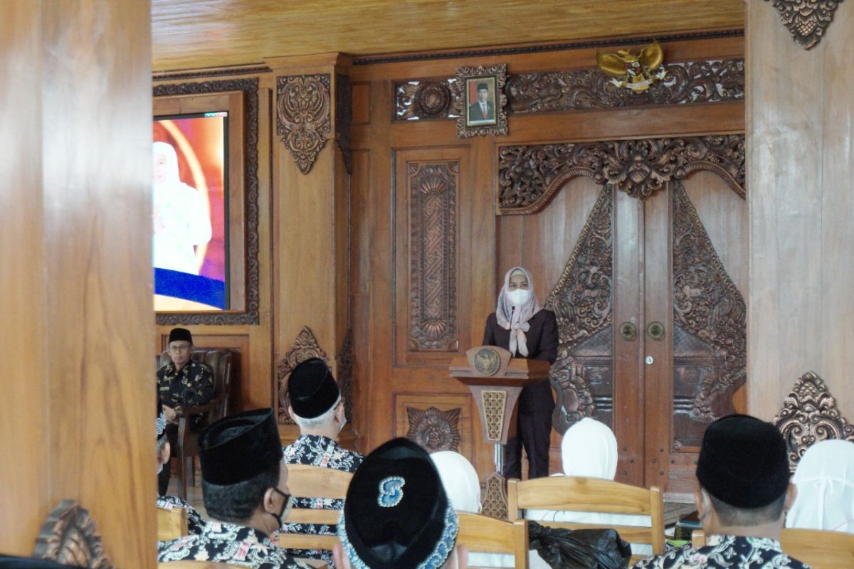 Ning Ita lepas keberangkatan jamaah calon haji Kota Mojokerto