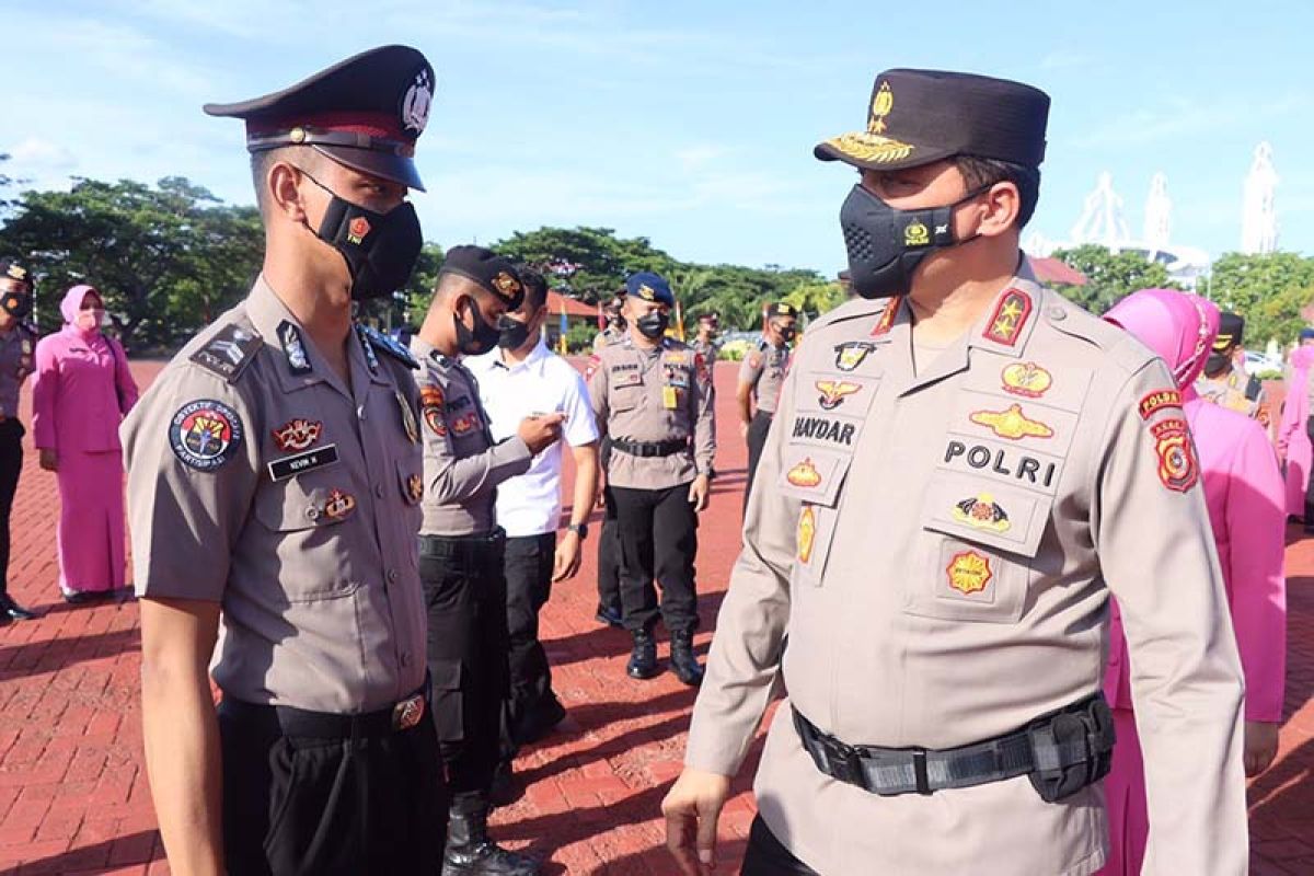 Sebanyak 957 personel Polri di Aceh naik pangkat