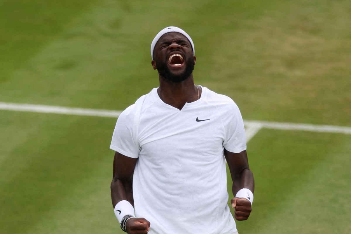 Petenis Tiafoe curi perhatian Wimbledon saat aatraktif Bublik