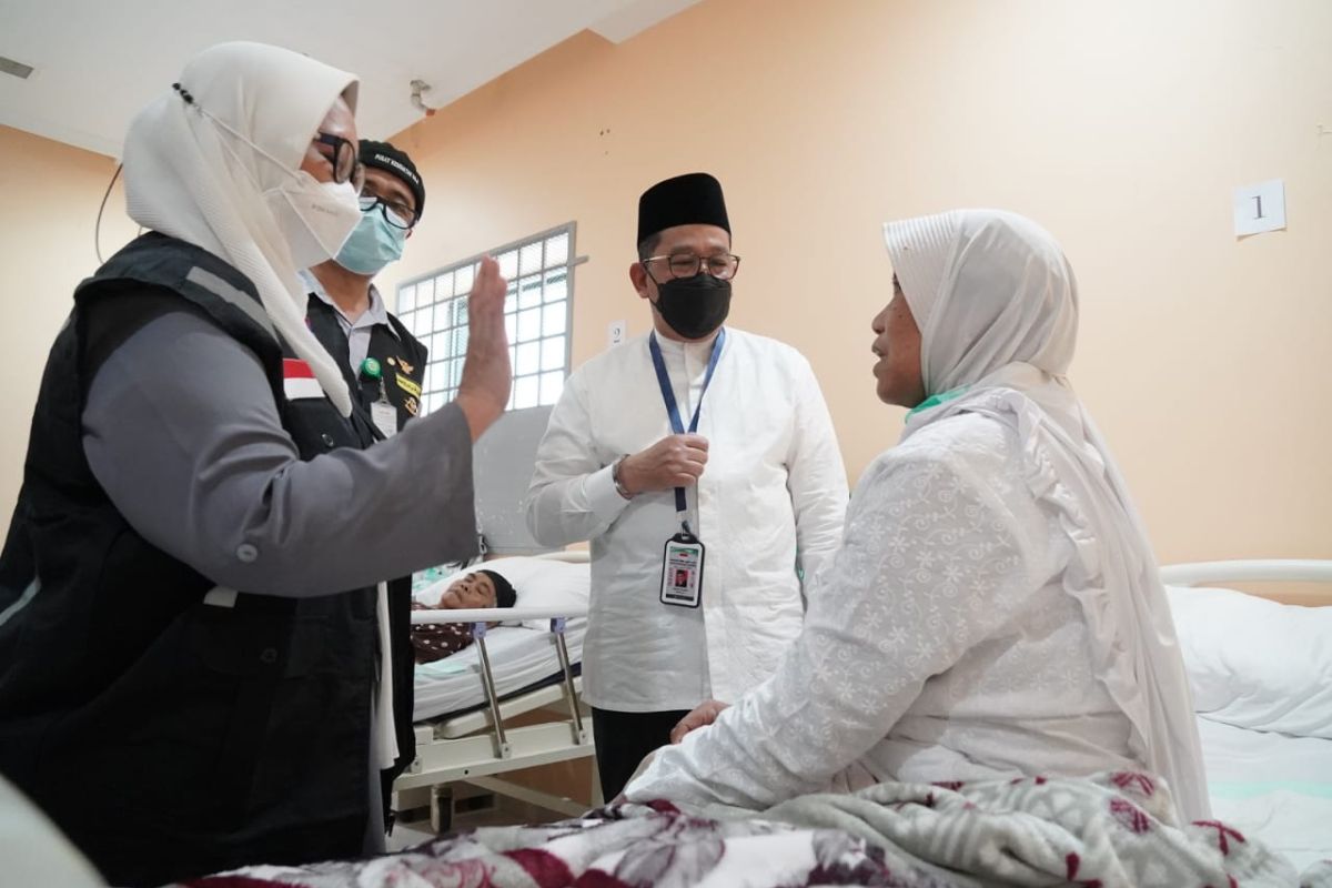 Jamaah haji sakit di Mekkah terapi gabungan medis dan spiritual