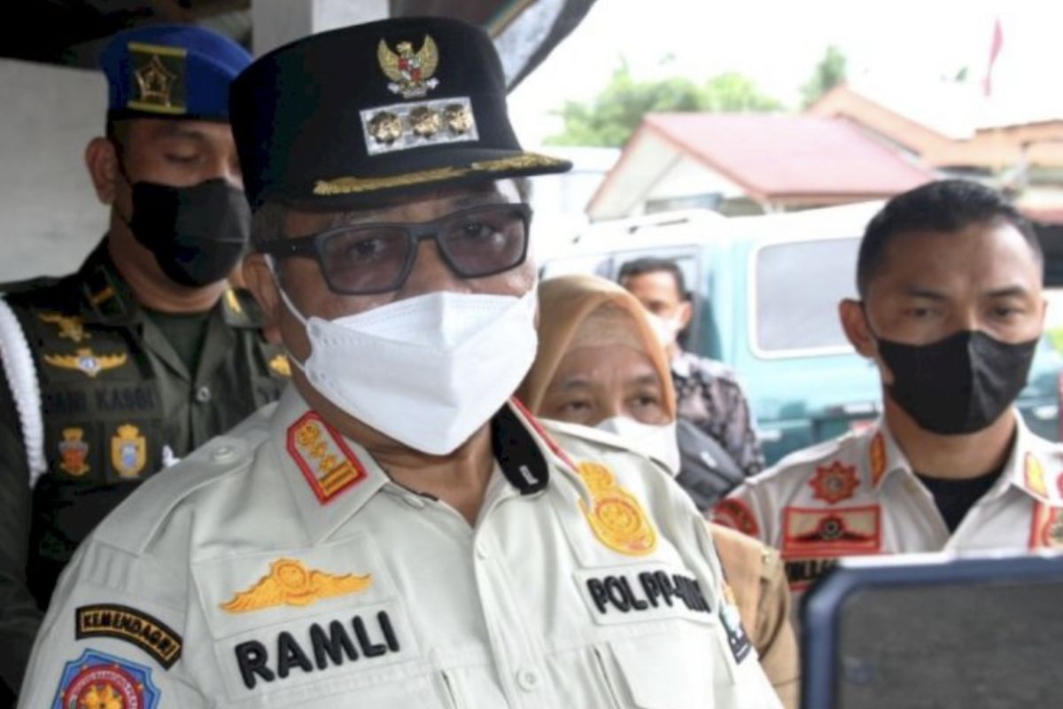Bupati Aceh Barat perintahkan BPBD bantu korban banjir rob di Meulaboh