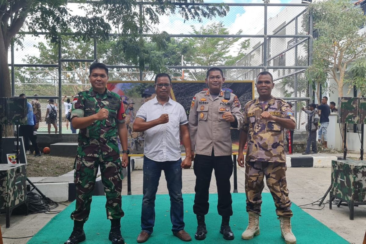 Satgas Pamtas RI bersama Polisi perbatasan RDTL jalin persahabatan