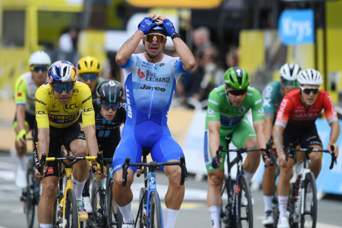 Dylan Groenewegen kuasai etape ketiga Tour de France