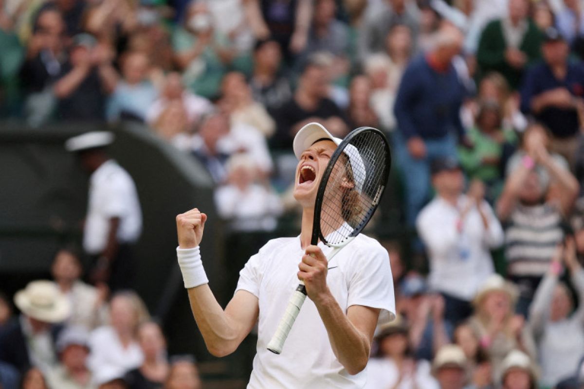 Petenis Sinner kalahkan Alcaraz pada babak keempat Wimbledon