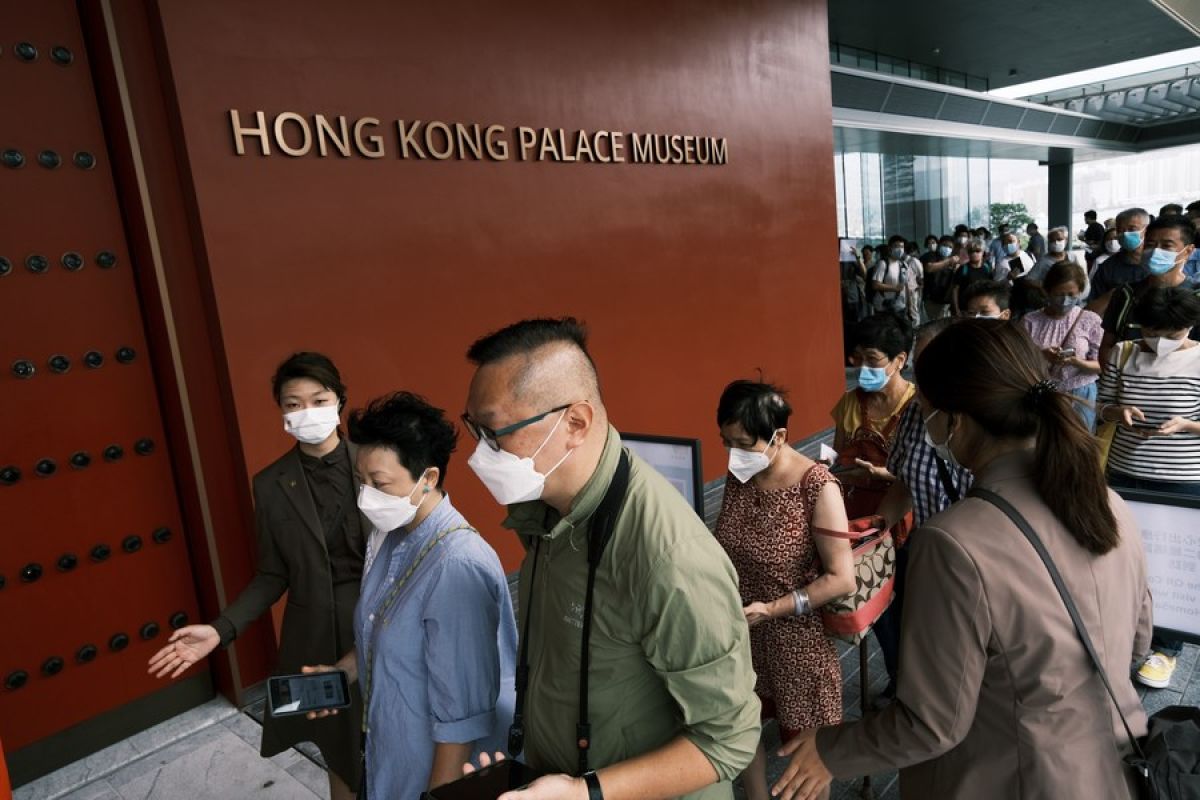 Museum Istana Hong Kong dibuka untuk umum pamerkan 900 benda berharga