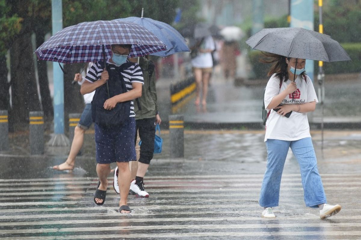 China perbarui peringatan kuning untuk hujan badai