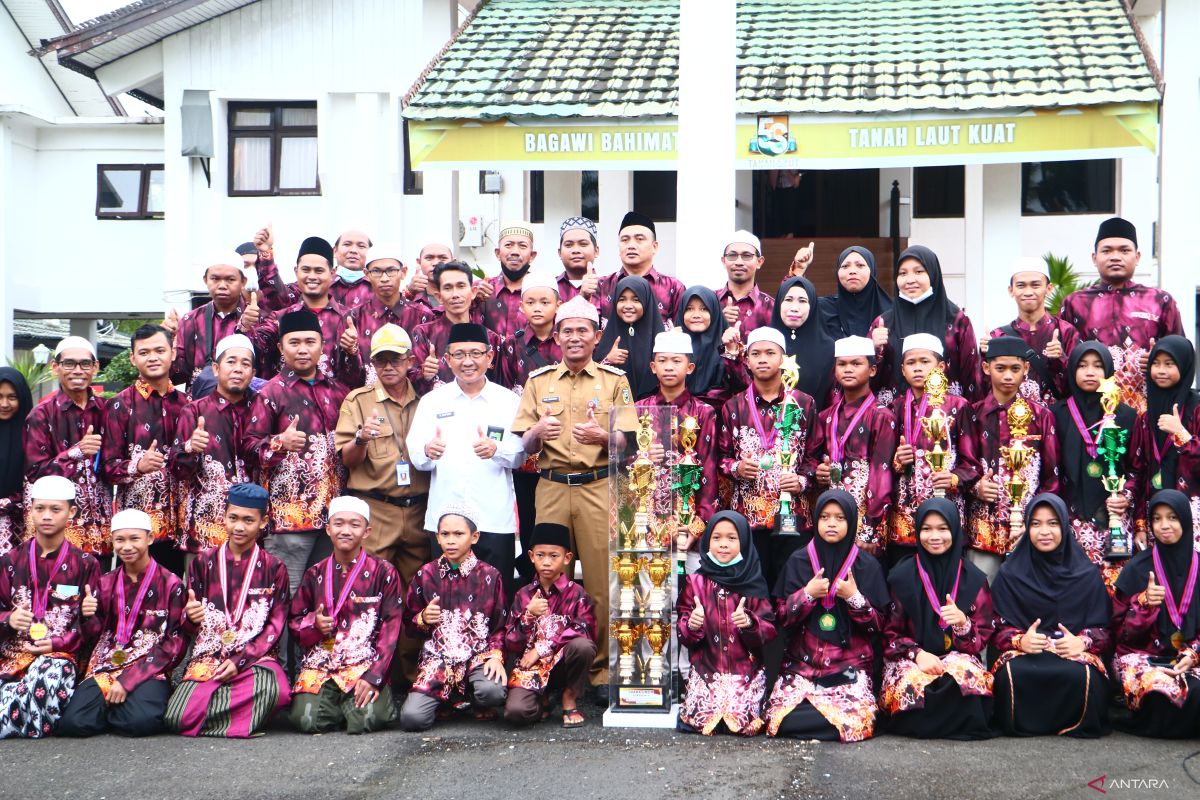 Tanah Laut tiga kali juara Pekan Olahraga dan Seni Antar Diniyah Kalsel