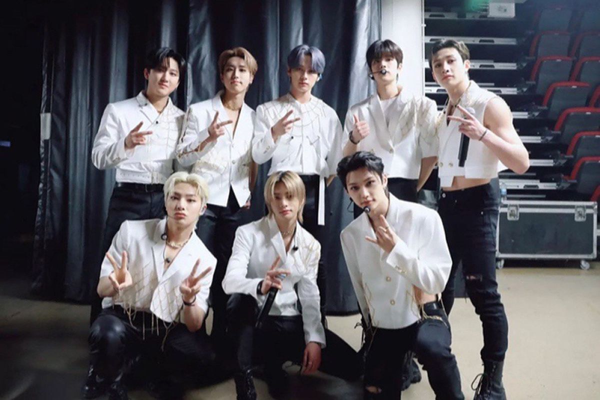 Stray Kids tunda dua tur AS karena sebagian anggota positif COVID-19