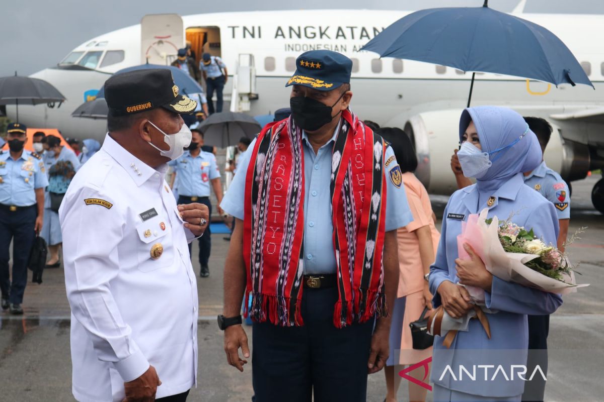 Gubernur Maluku minta Kasau tingkatkan status Lanud Pattimura Ambon, butuh Lanud Tipe A