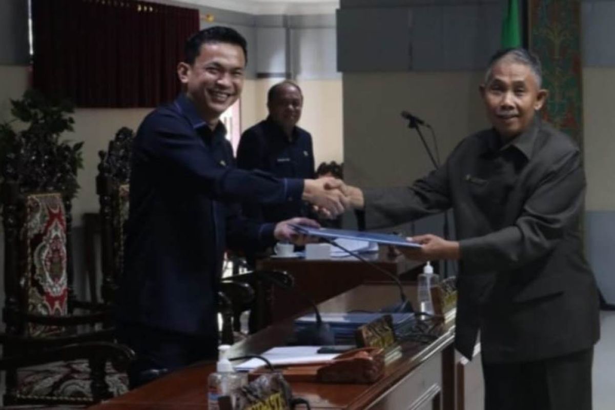 DPRD Sintang sampaikan hasil reses rapat paripurna