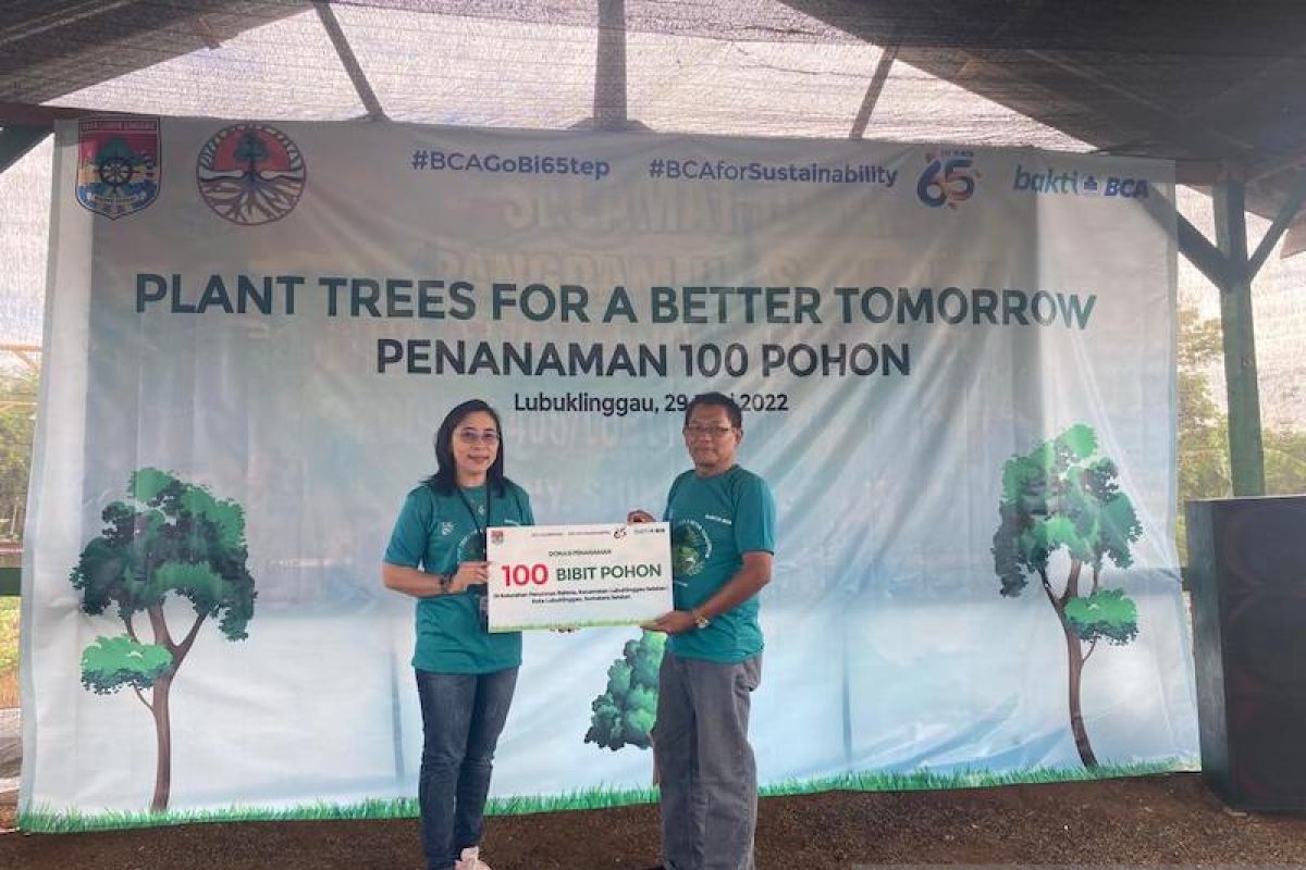 BCA dan Pemkot Lubuklinggau tanam 100 bibit pohon