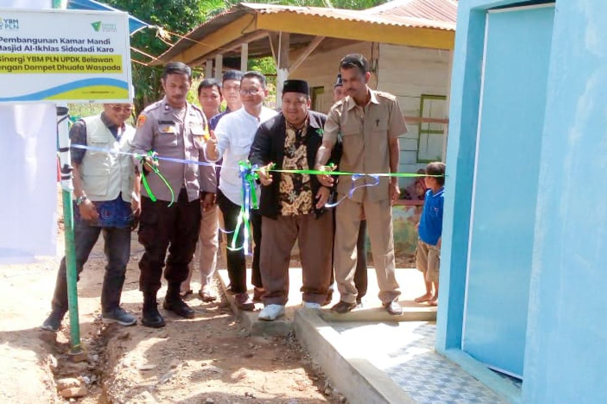 Bersama YBM PLN UPDK Belawan, Dompet Dhuafa Waspada resmikan fasilitas MCK di Karo