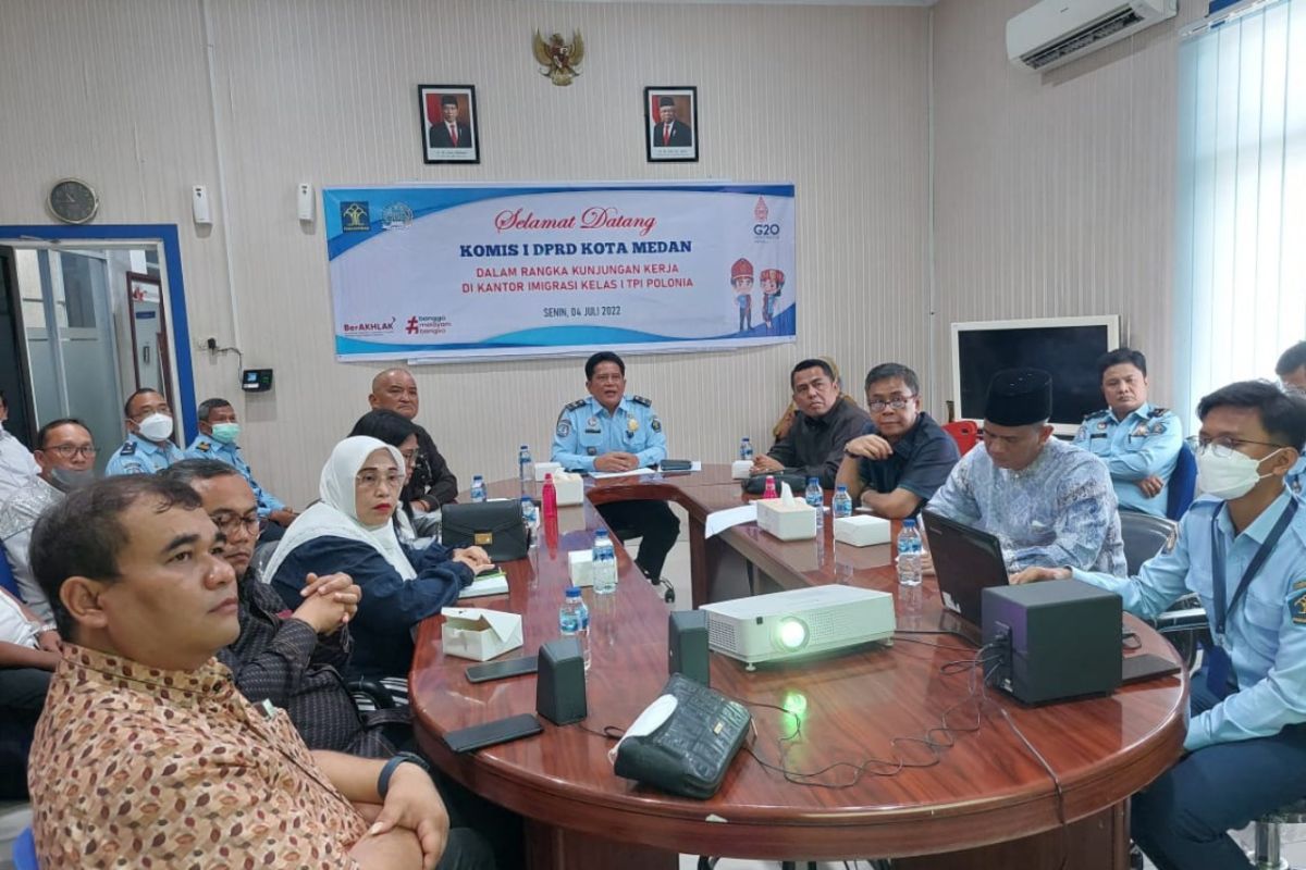 DPRD Medan ingatkan Imigrasi fokus awasi pengungsi