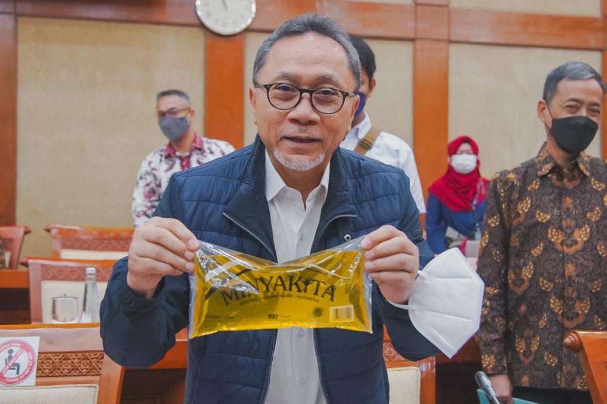 Trade Ministry launching packaged cooking oil priced at Rp14 thousand